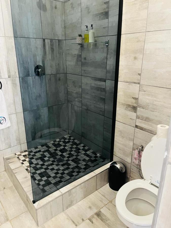 St Eve Lodge & Spa Блумфонтейн Экстерьер фото