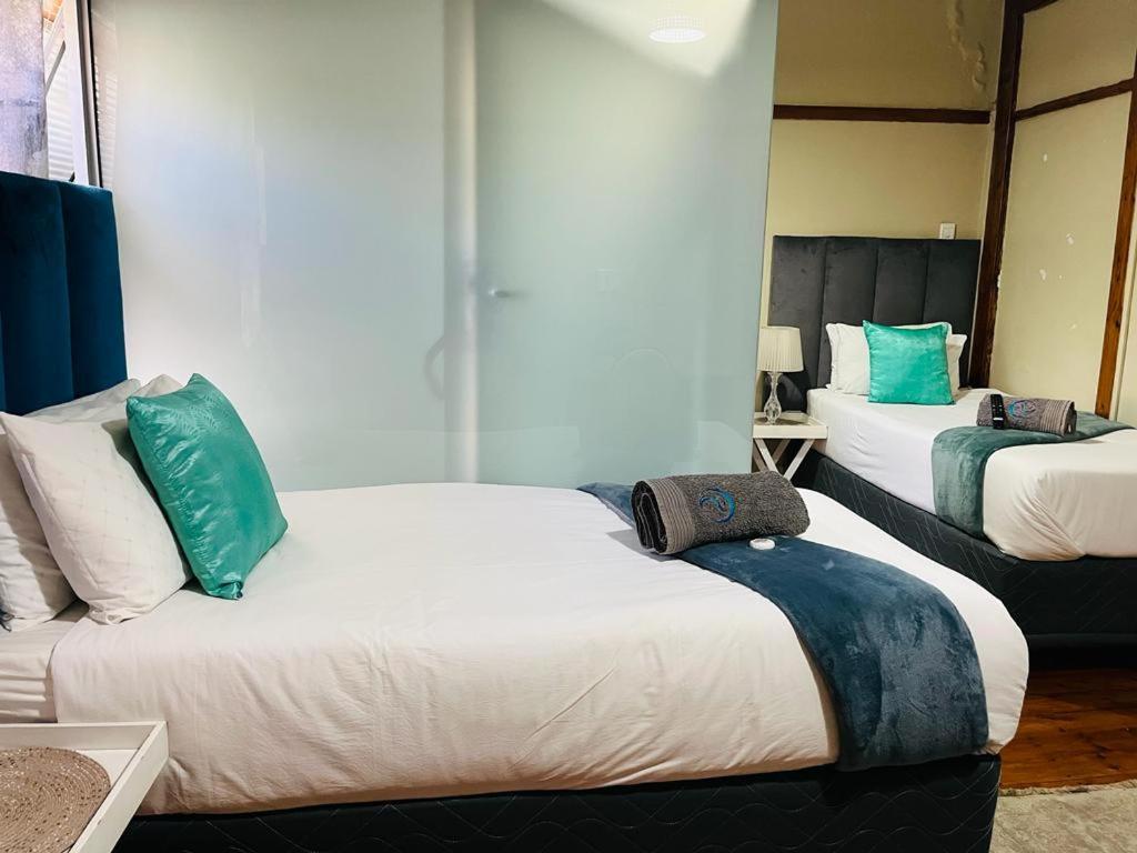 St Eve Lodge & Spa Блумфонтейн Экстерьер фото